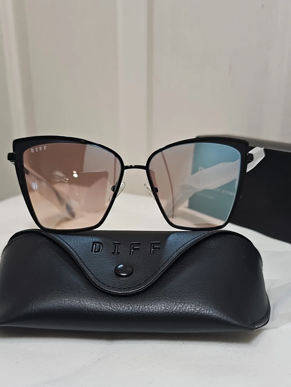 DIFF Charitable Becky Eyewear Black Frame Sunglasses with Blue-Gradient Lenses